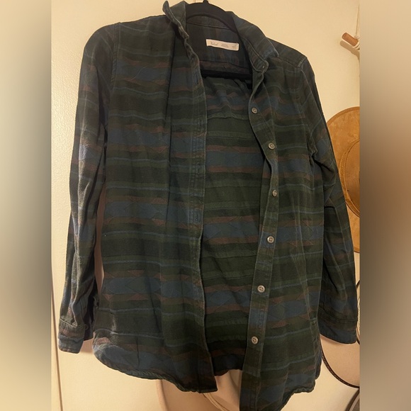 Woolrich Aztec Navajo Print Button Down Flannel Shirt - Picture 2 of 6